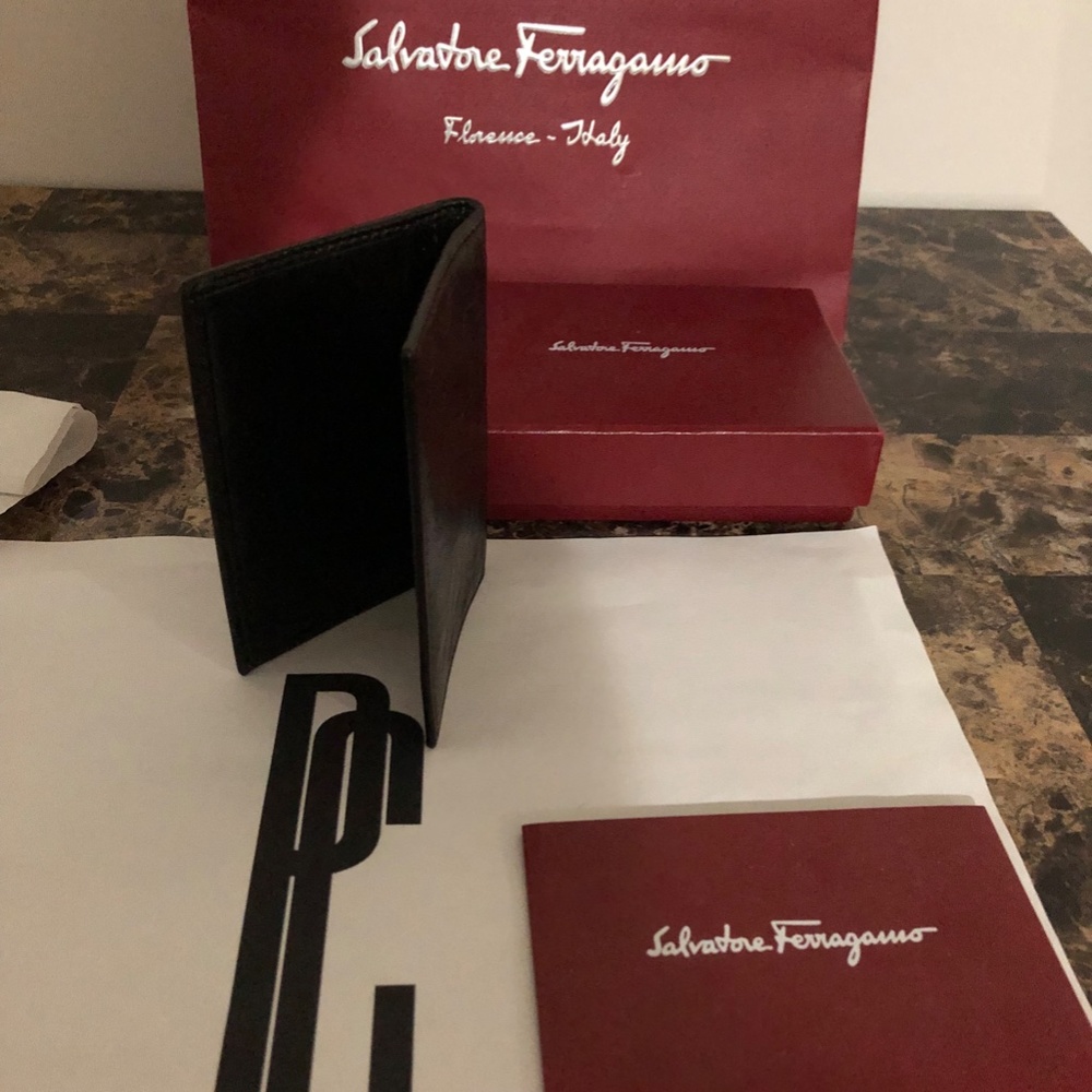 Salvatore Ferragamo Card Holder - Picture 8 of 11